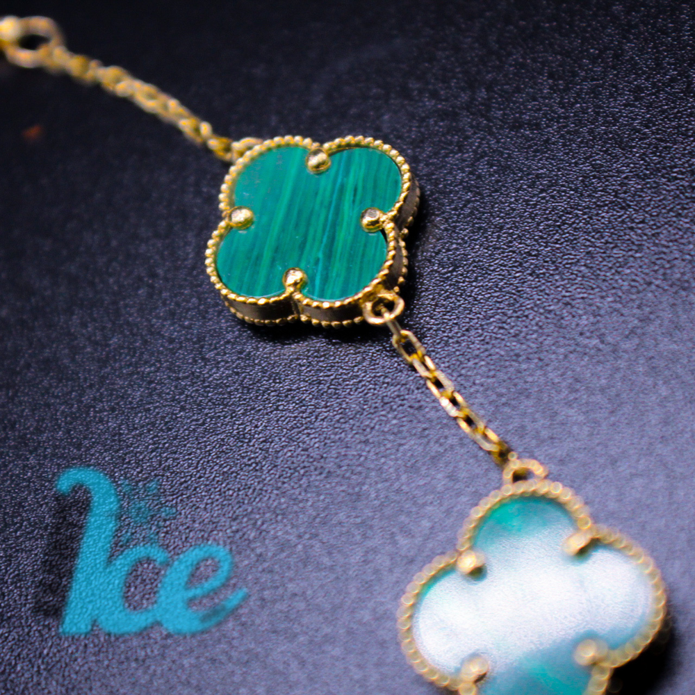 
                      
                        14KT Van Cleef Bracelet | Malachite
                      
                    