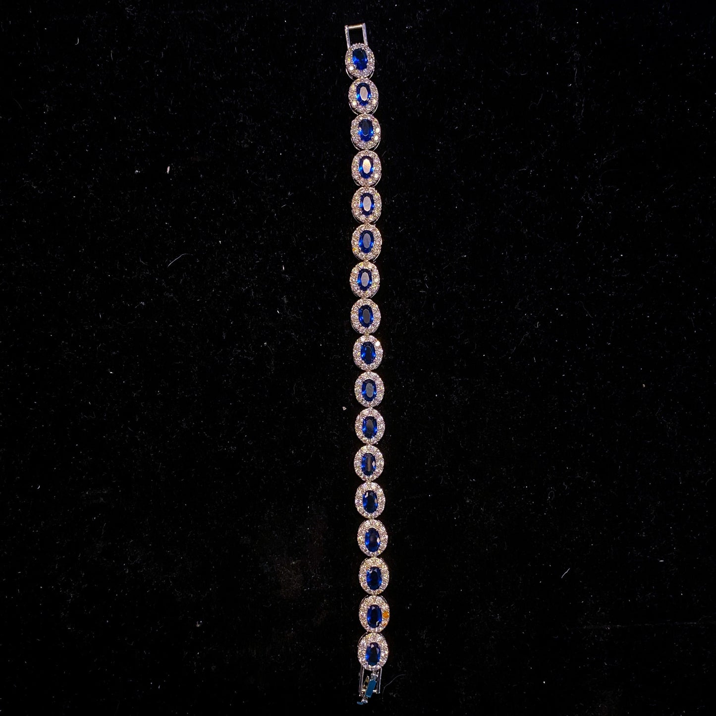 Aqua Blue Cluster Bracelet 1001