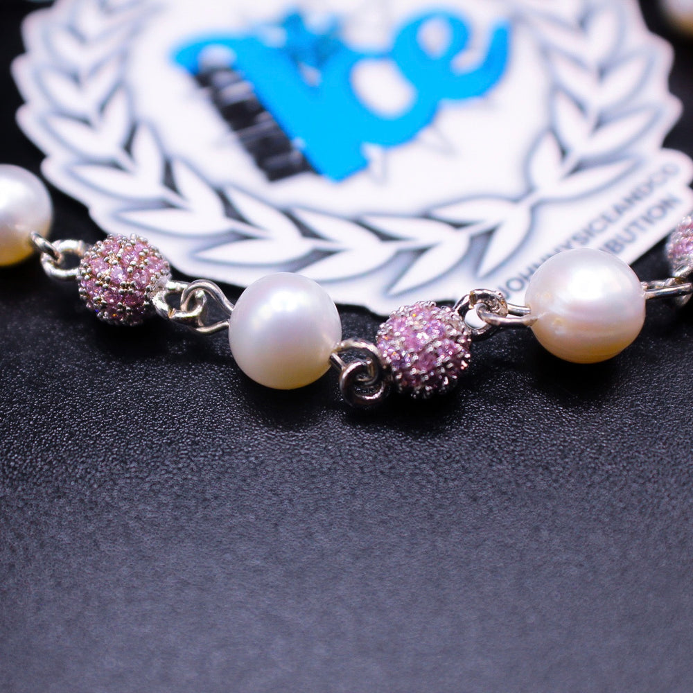 
                      
                        #JI-1183 Pearls and Pink Bracelet
                      
                    