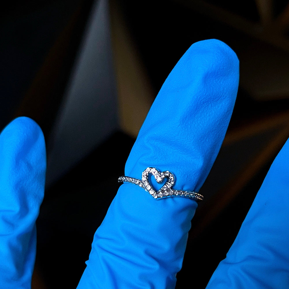 
                      
                        #JI-1098 Iced Out Heart Ring
                      
                    