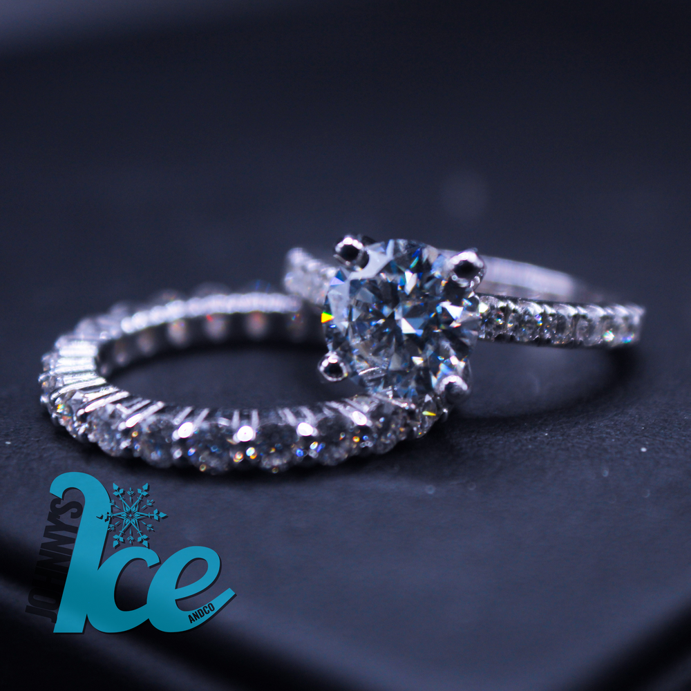 
                      
                        2Ct Mainstone Wedding Set
                      
                    