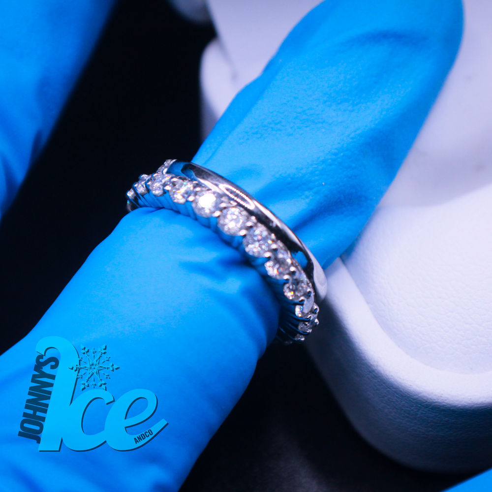 
                      
                        2Ct Mainstone Wedding Set
                      
                    