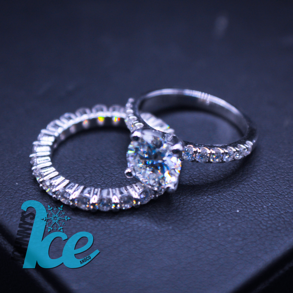 
                      
                        2Ct Mainstone Wedding Set
                      
                    