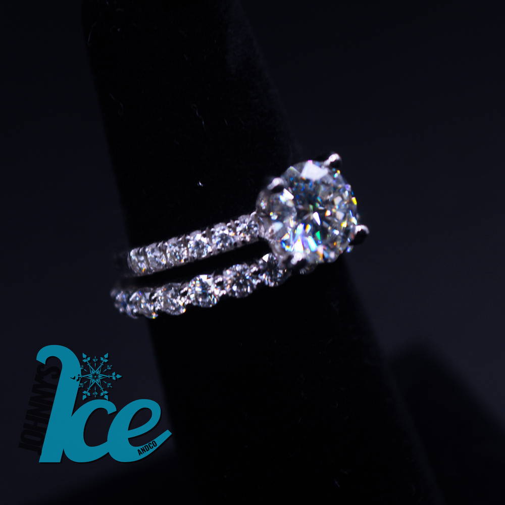 
                      
                        2Ct Mainstone Wedding Set
                      
                    