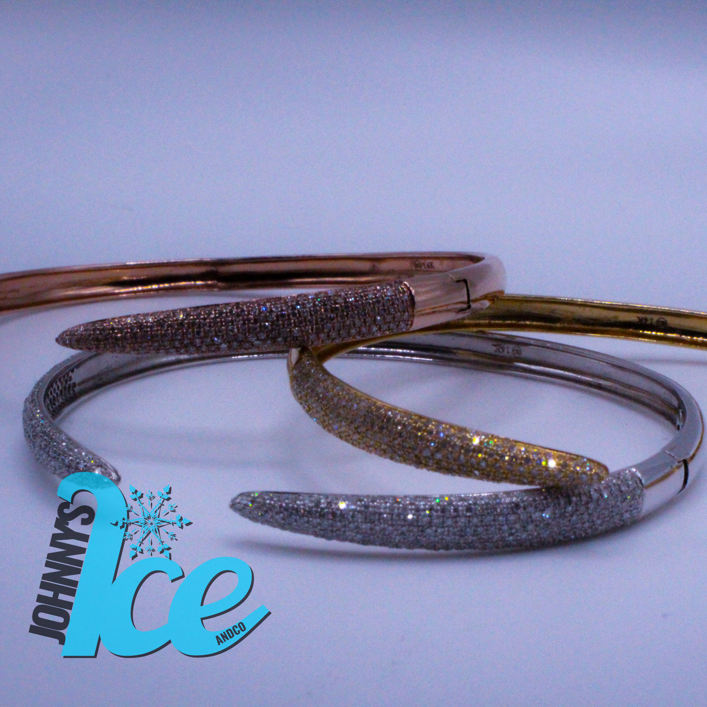 Load image into Gallery viewer, 14k VS1 Diamond Cuff Bracelet
