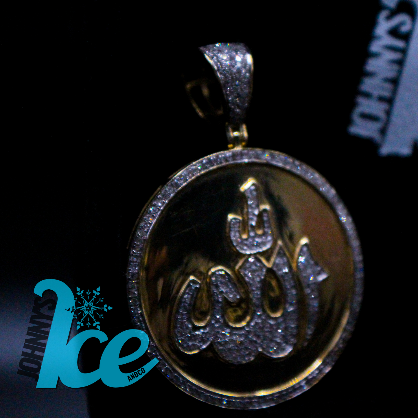 Load image into Gallery viewer, 10k Yellow Gold Islam Pendant
