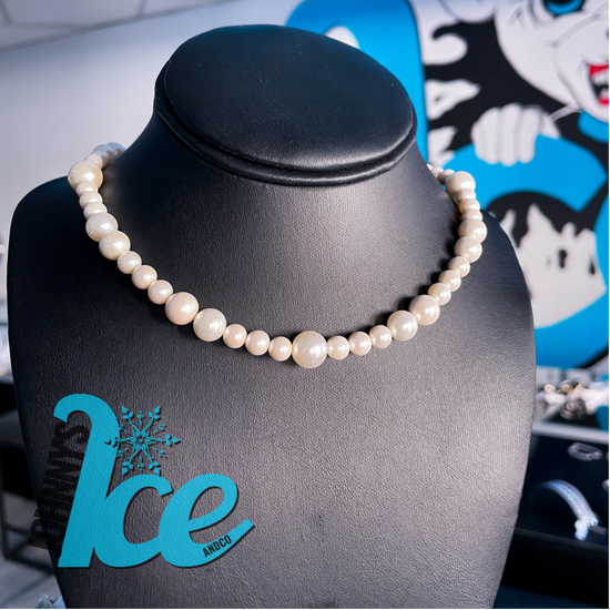 Load image into Gallery viewer, .925 Pearl Necklaces
