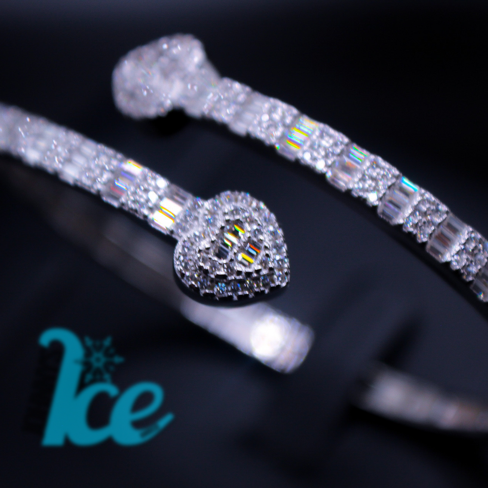 
                      
                        Baguette Heart Cufflink
                      
                    