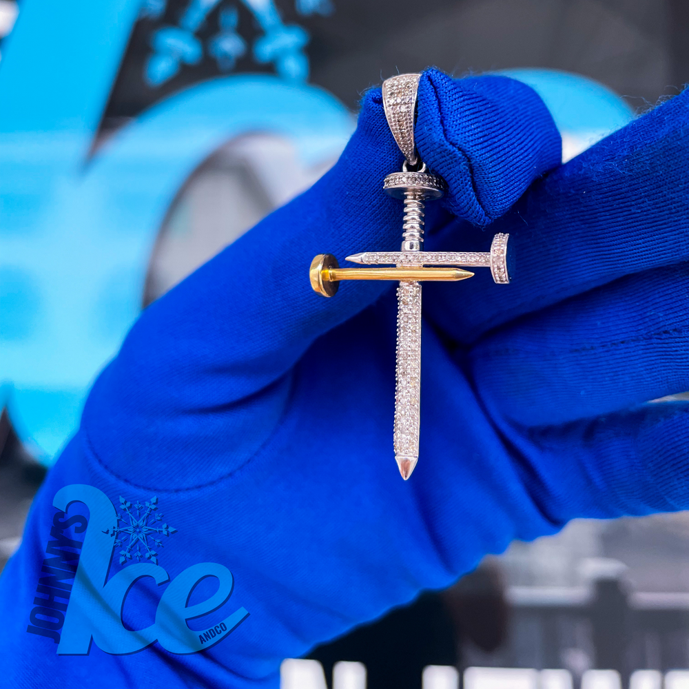 10K Solid 2 Tone Nail Cross